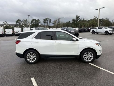 Used 2021 Chevrolet Equinox LT image 2