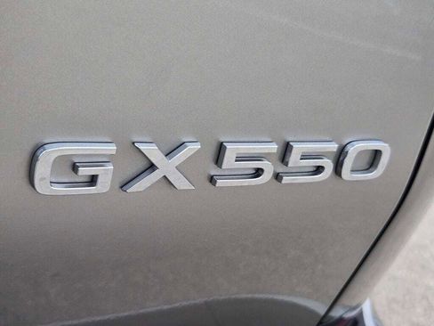 Used 2024 Lexus GX 550 w/ Accessory Package (Z1) image 25