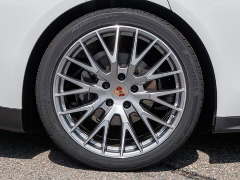 New 2025 Porsche Panamera image 19