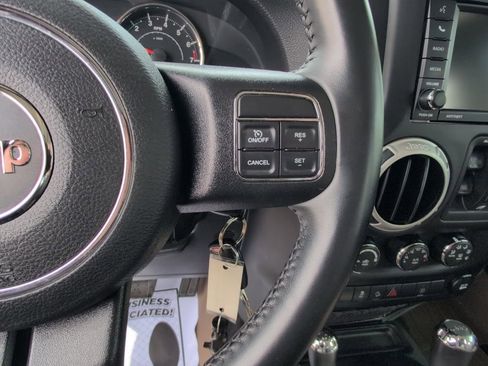 Used 2018 Jeep Wrangler Unlimited Sahara w/ Dual Top Group image 23