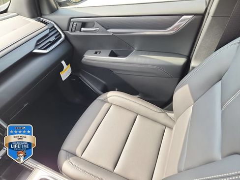 New 2026 GMC Acadia Elevation w/ Super Cruise Package FWD image 15