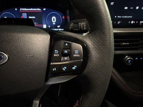 Certified 2025 Ford Explorer ST-Line w/ ST-Line Street Pack image 16