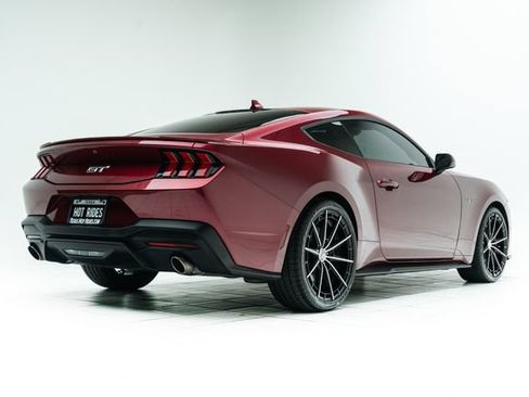 Used 2025 Ford Mustang GT Premium RWD image 12