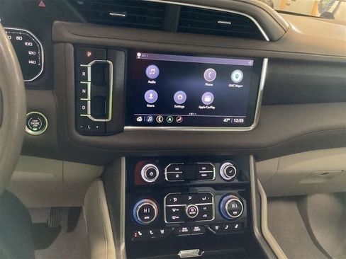 Used 2021 GMC Yukon Denali w/ LPO, Illumination Package image 4