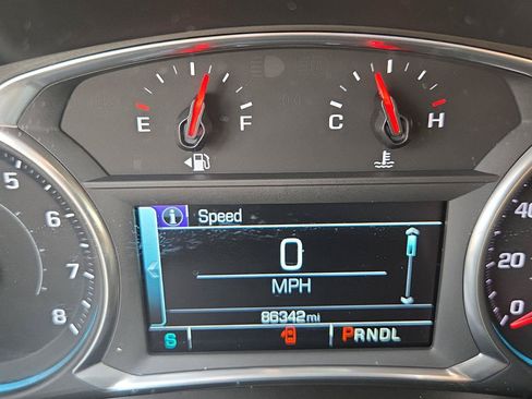 Used 2018 Chevrolet Equinox Premier FWD image 29