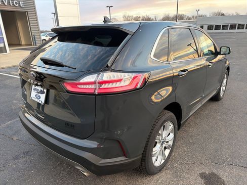 Used 2021 Ford Edge Titanium w/ Cargo Accessory Package FWD image 9
