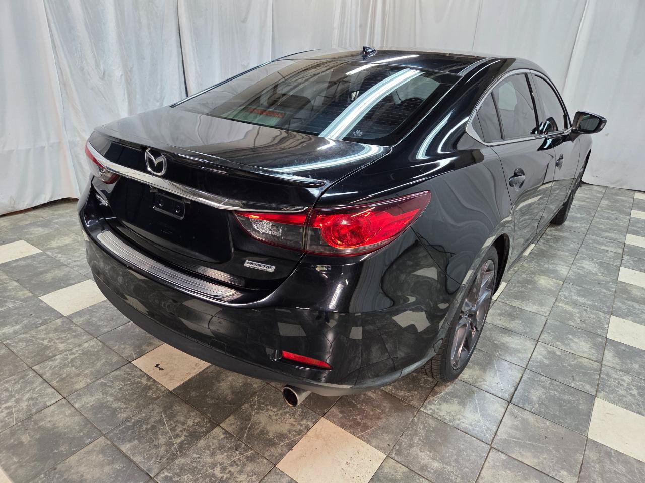Used 2015 MAZDA MAZDA6 Grand Touring w/ GT Technology Package FWD image 6