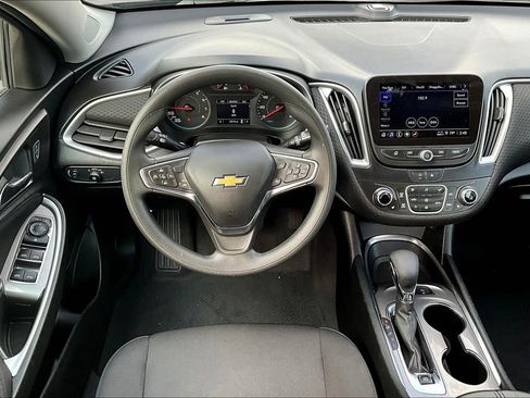 Used 2024 Chevrolet Malibu LT image 8