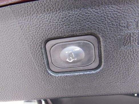 Used 2019 Ford Edge Titanium w/ Equipment Group 301A image 40