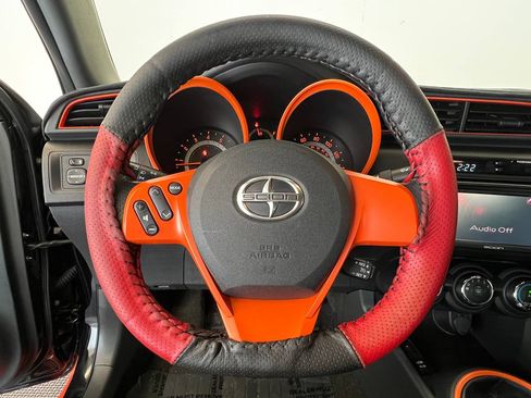 Used 2015 Scion tC image 13