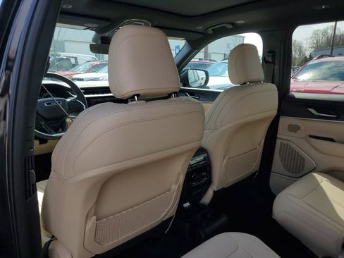 New 2026 Jeep Grand Cherokee L Limited RWD image 13