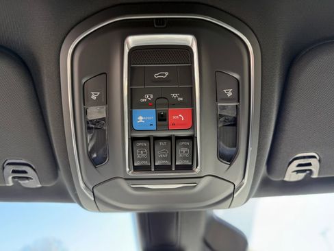New 2026 Jeep Grand Wagoneer 4WD w/ Premium Group I image 26