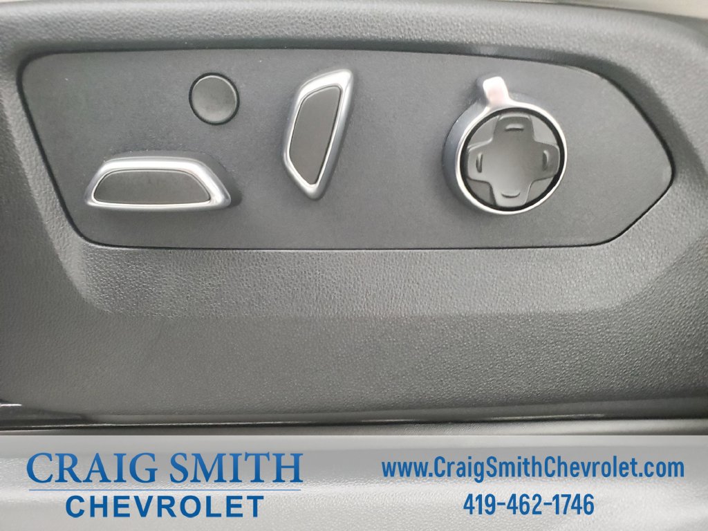 Used 2026 Cadillac Escalade Platinum Sport w/ LPO, ONYX Package AWD/4WD image 16