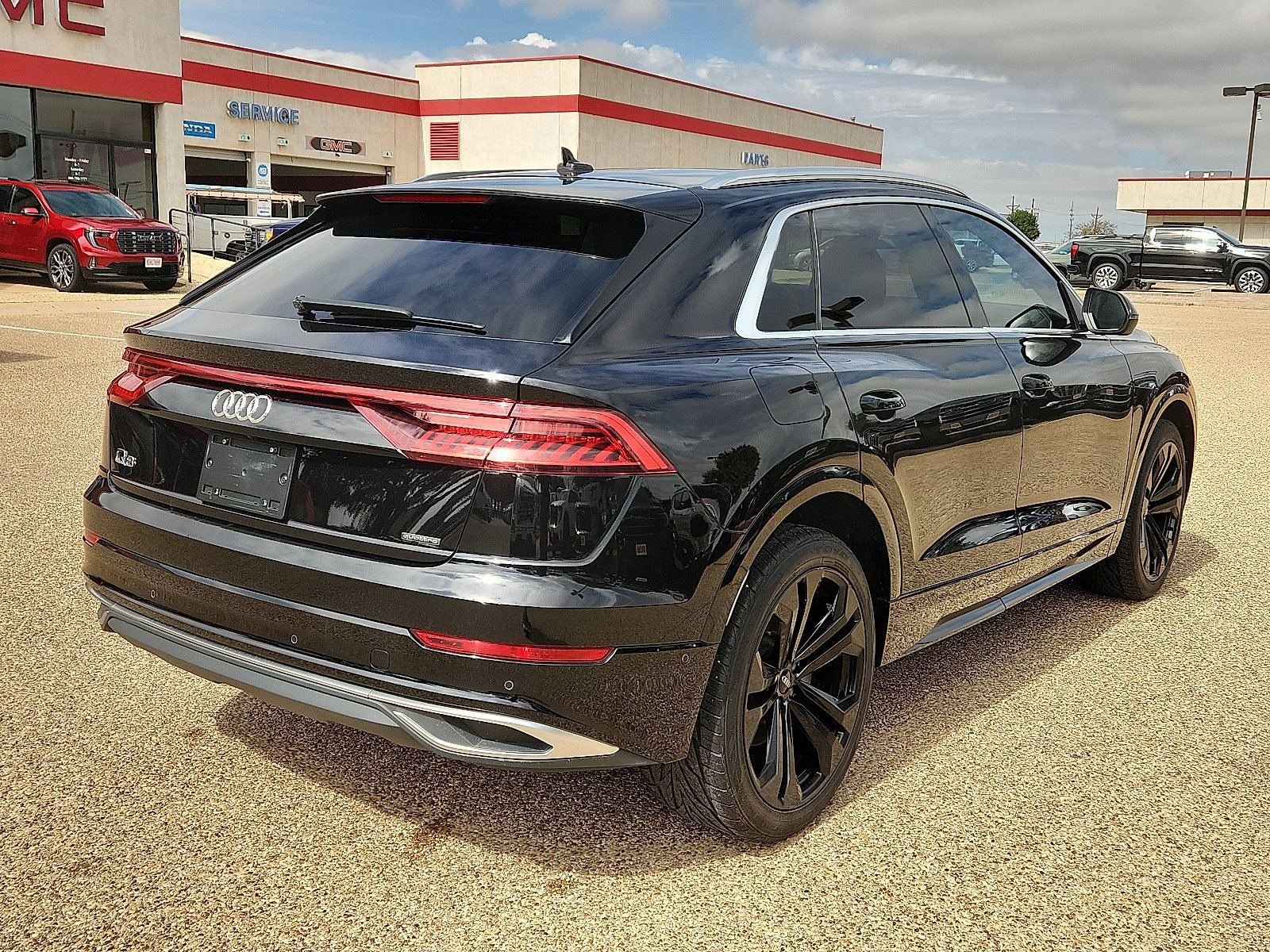 Used 2019 Audi Q8 Premium Plus w/ Premium Plus AWD/4WD image 4