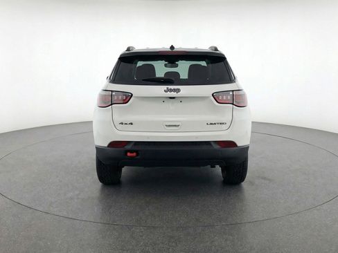 Used 2025 Jeep Compass Trailhawk AWD/4WD image 7