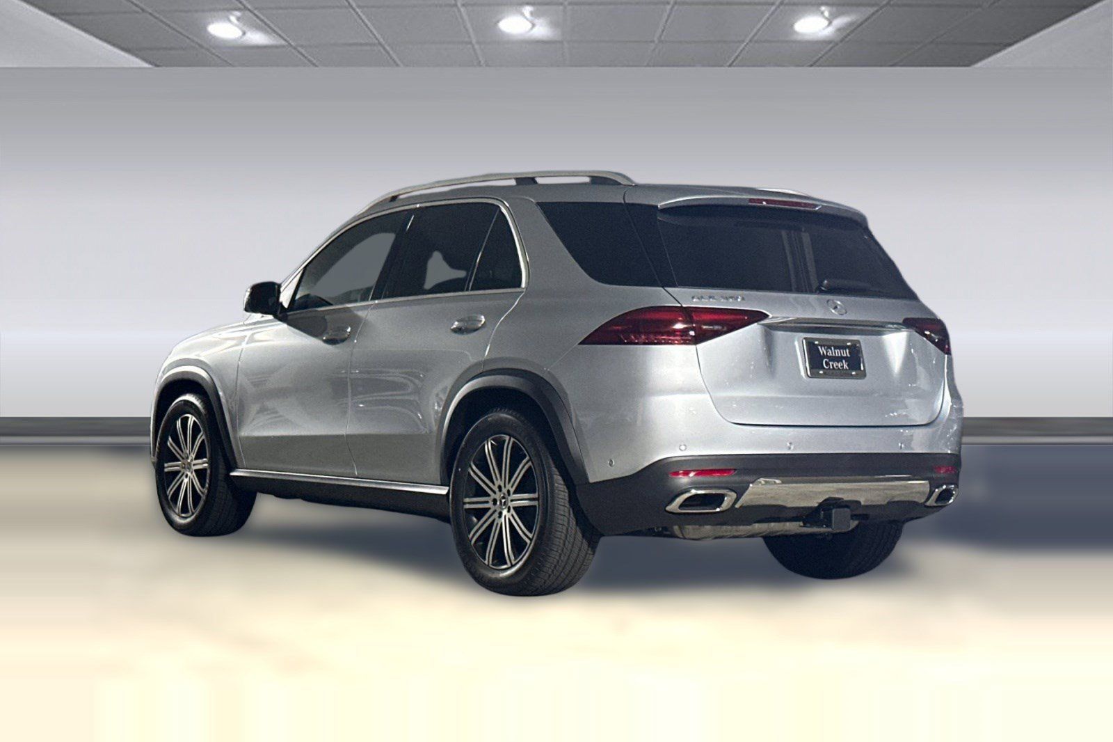 Used 2026 Mercedes-Benz GLE 350 4MATIC image 3