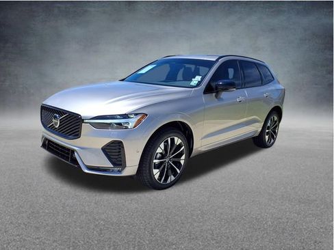 Certified 2026 Volvo XC60 B5 Plus w/ Protection Package Premier AWD/4WD image 4