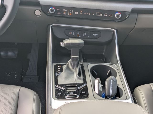 New 2026 Kia Carnival EX FWD image 18
