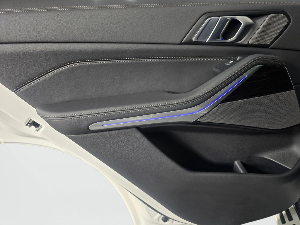 Used 2026 BMW X5 xDrive40i AWD/4WD image 36