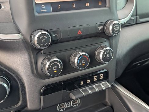 Used 2022 RAM 1500 Lone Star image 14