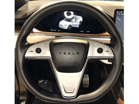 Used 2023 Tesla Model X image 25