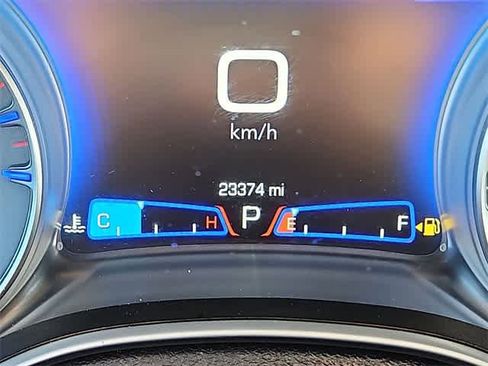 Used 2023 Chrysler 300 Touring w/ Sport Appearance Package image 18