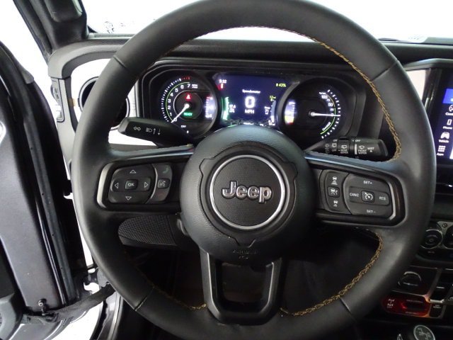 Certified 2024 Jeep Wrangler Unlimited AWD/4WD image 6