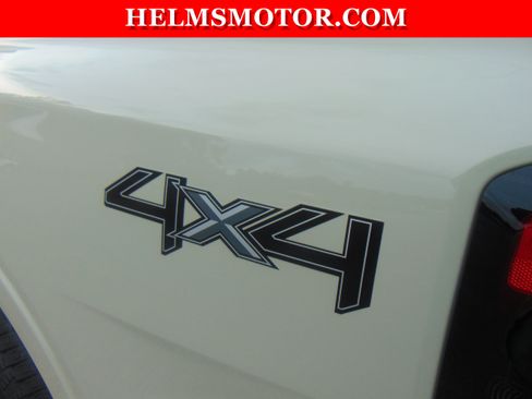 Used 2025 Ford Ranger Lariat w/ Black Appearance Package AWD/4WD image 17