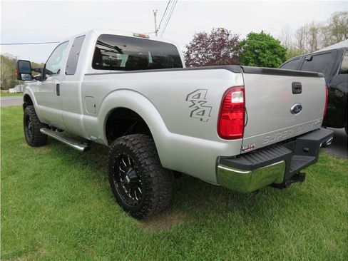 Used 2012 Ford F250 XLT w/ Snow Plow Prep Pkg image 2