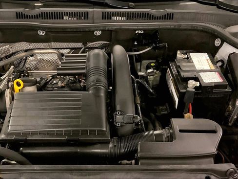 Used 2017 Volkswagen Jetta SE image 31