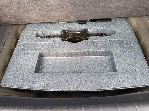 Used 2024 Nissan Altima 2.5 SV image 23