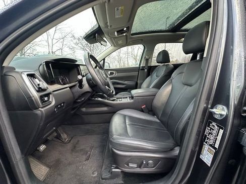 Used 2022 Kia Sorento S w/ Panoramic Sunroof Package image 25