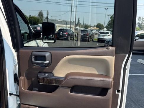 Used 2016 GMC Sierra 3500 Denali w/ Driver Alert Package AWD/4WD image 15