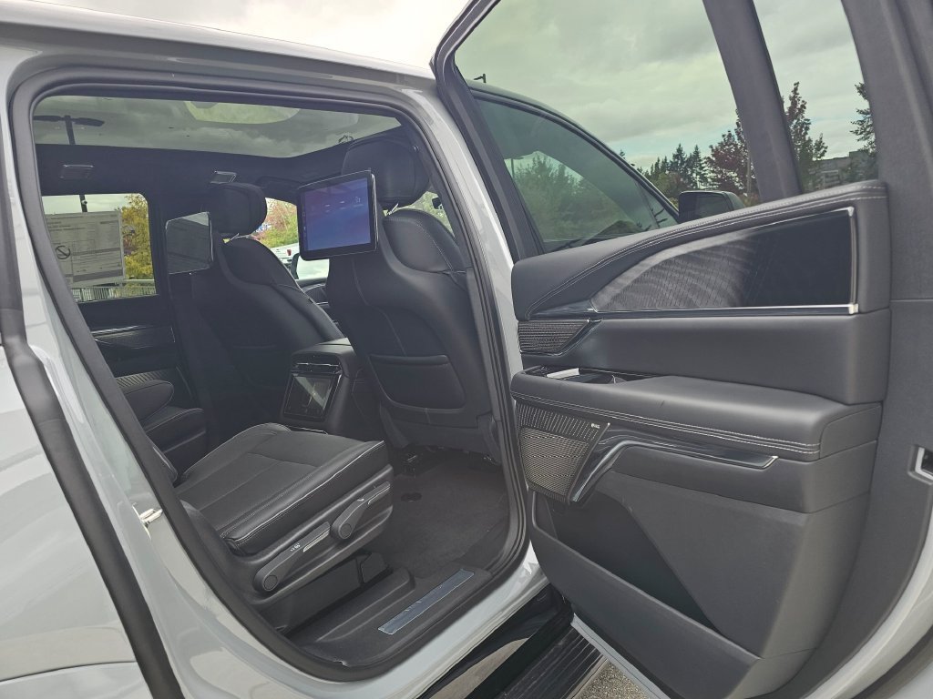 New 2026 Cadillac Escalade IQ Sport 2 AWD/4WD image 15