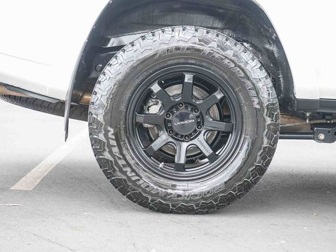 Used 2021 Toyota 4Runner SR5 Premium w/ Moonroof Package AWD/4WD image 8