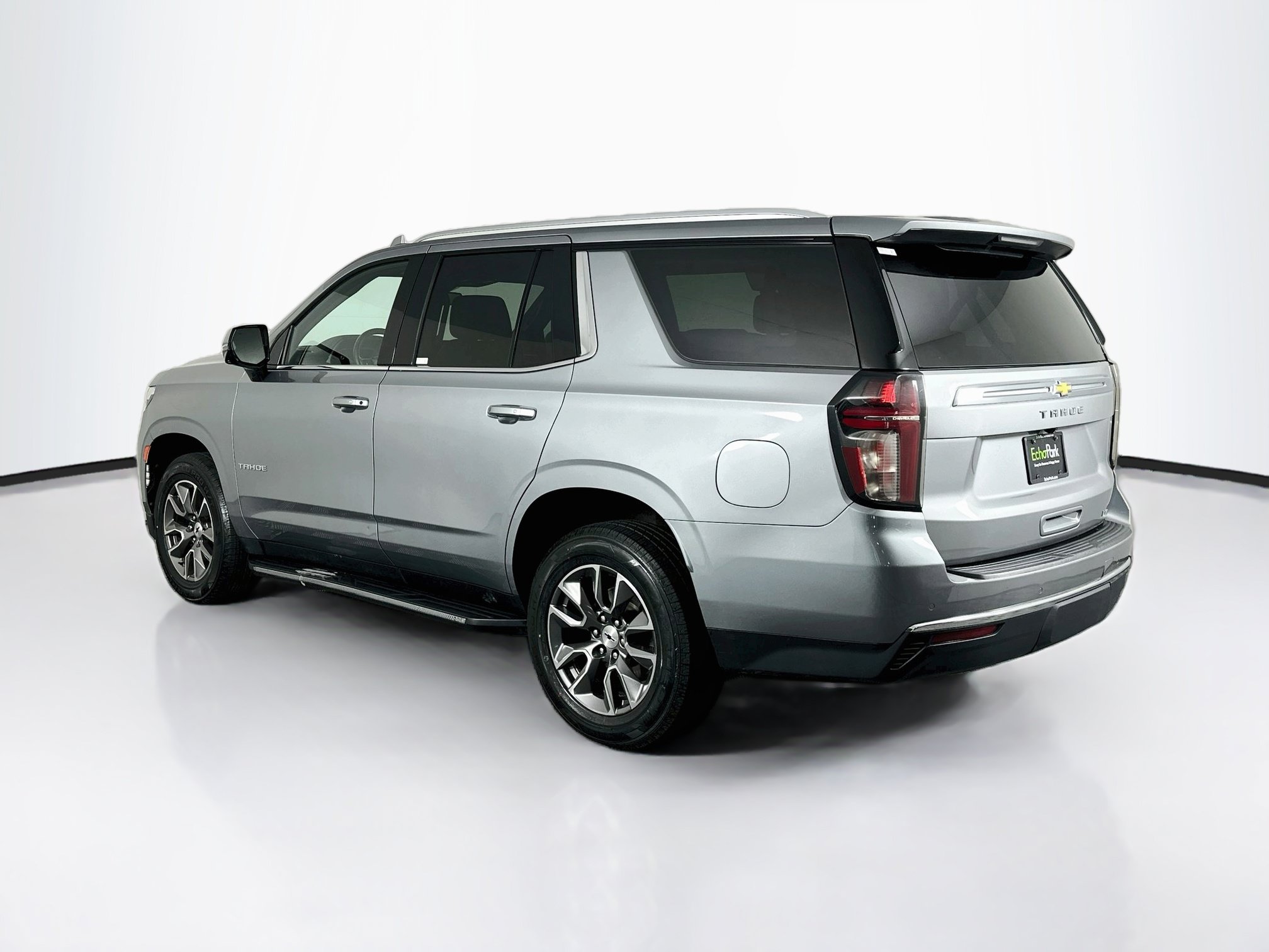Used 2023 Chevrolet Tahoe LT w/ Luxury Package RWD image 5