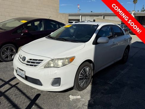 Used 2013 Toyota Corolla LE image 2