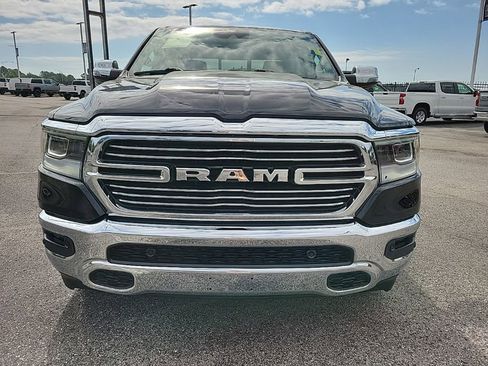 Used 2023 RAM 1500 Laramie AWD/4WD image 2