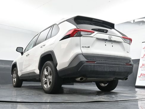 Used 2022 Toyota RAV4 XLE image 33
