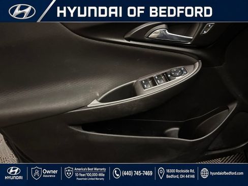Used 2022 Chevrolet Malibu RS FWD image 12