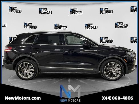 Used 2022 Lincoln Nautilus Reserve w/ Equipment Group 201A AWD/4WD image 6