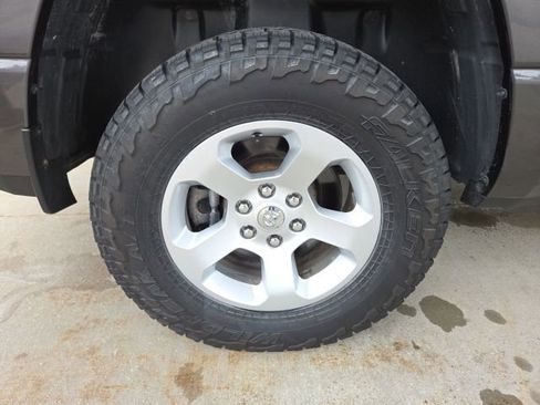 Used 2019 RAM 1500 Big Horn image 74