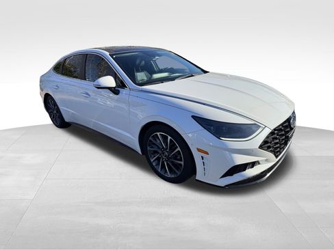 Used 2020 Hyundai Sonata Limited w/ Cargo Package image 15