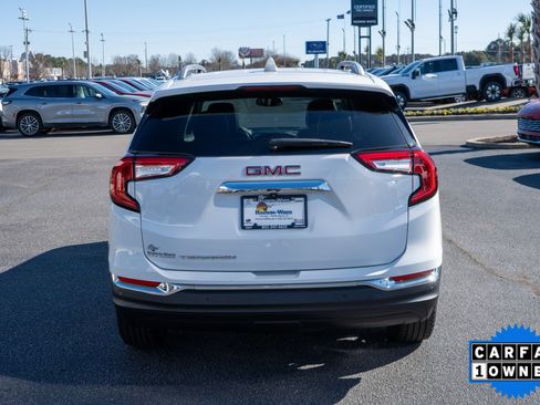 Certified 2023 GMC Terrain SLT w/ Tech Package image 4