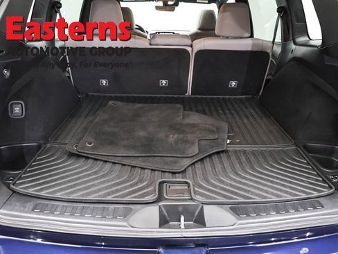 Used 2023 Tesla Model 3 Standard Range RWD image 9