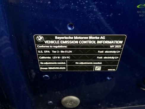 Used 2025 BMW i5 eDrive40i RWD image 76