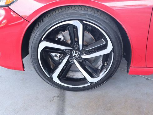 Used 2018 Honda Accord Sport image 12