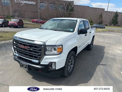 Used 2022 GMC Canyon AT4 image 10