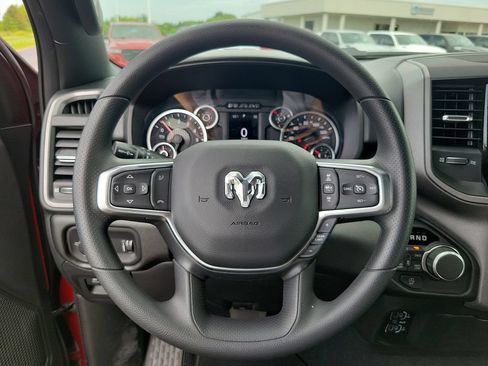 New 2026 RAM 1500 Express AWD/4WD image 21