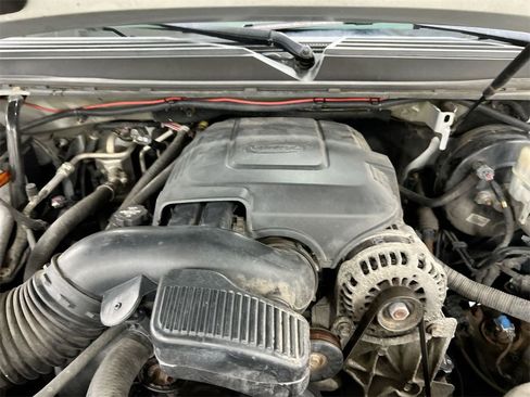 Used 2013 GMC Yukon XL Denali image 26